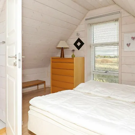 5 Person In Skagen